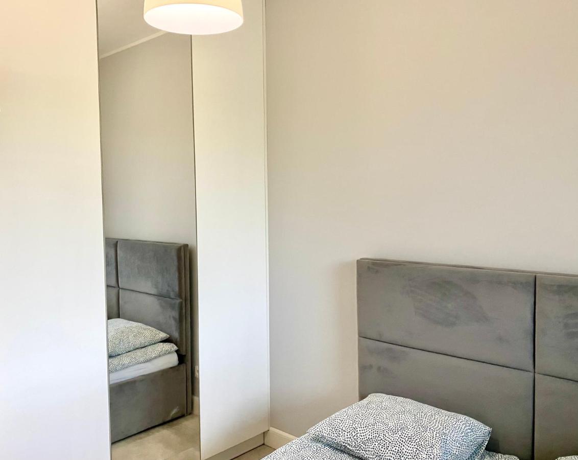 Project Comfort Apartament Zeromskiego 1/7 Metro Slodowiec Varsó Kültér fotó
